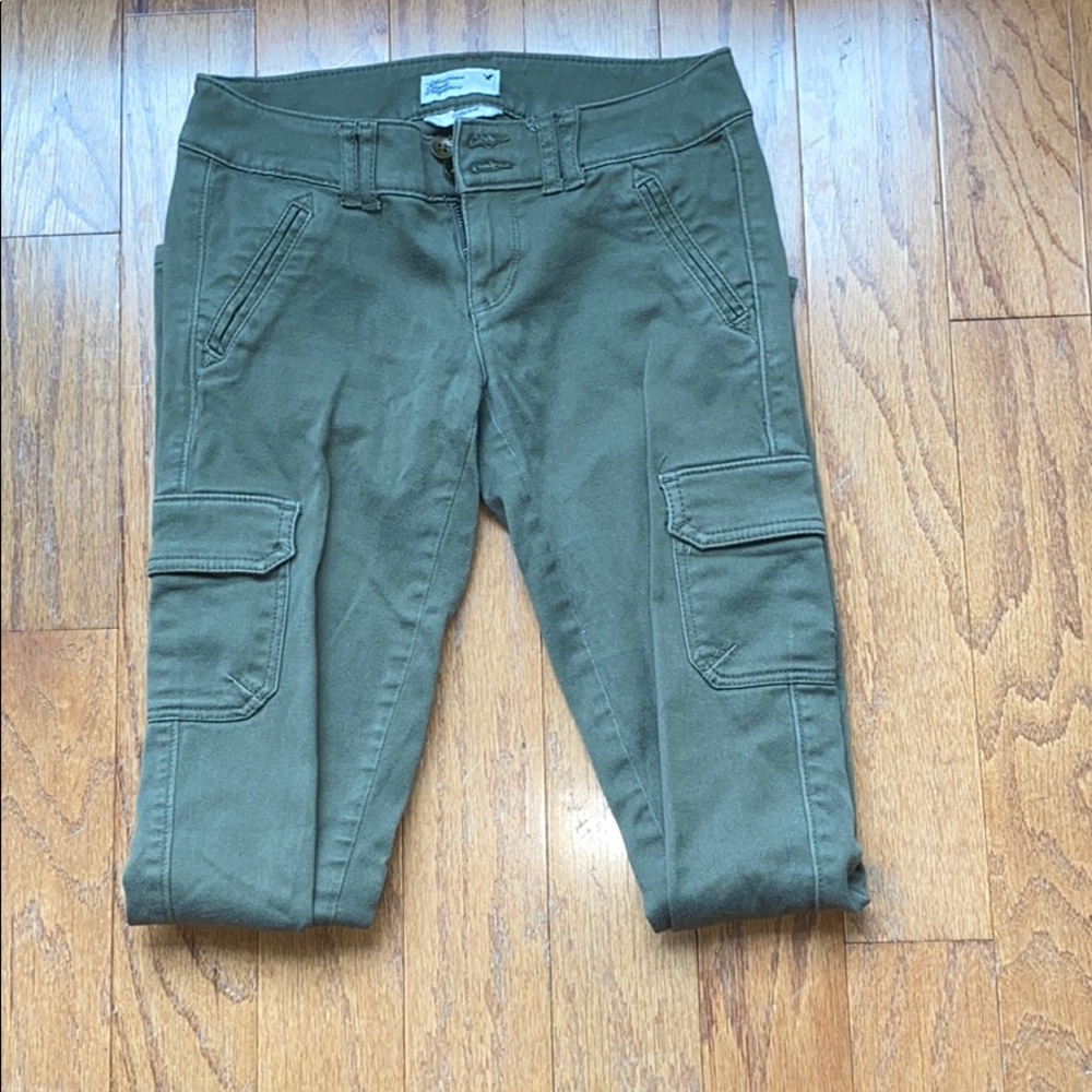 Army Green Multi Pocket Pants.